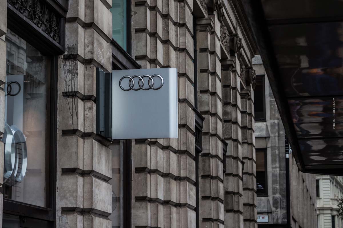 audi-new-campaign-racing-track-models-fun-driving-electric-car