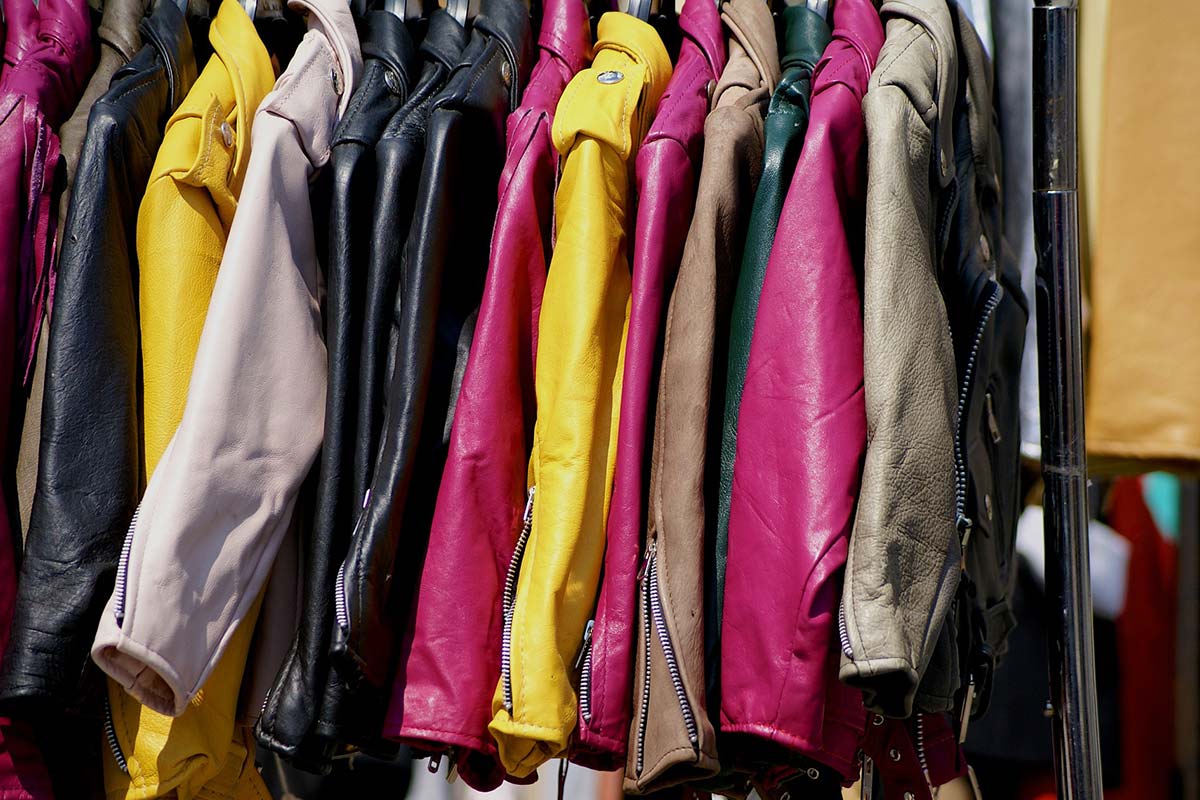 London Fashion Week: Spring/Summer 2021 - The Best Shows & Designers burberry-designer-luxury-trenchcoat-london-cara-fashion-makeup-parfum-beige-pattern-label