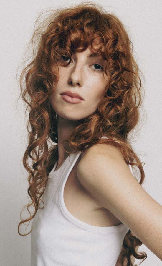 Anissa Rezaiguia<br /><span class="model-data-overview">EU 177cm | US 5’9.5”</span>