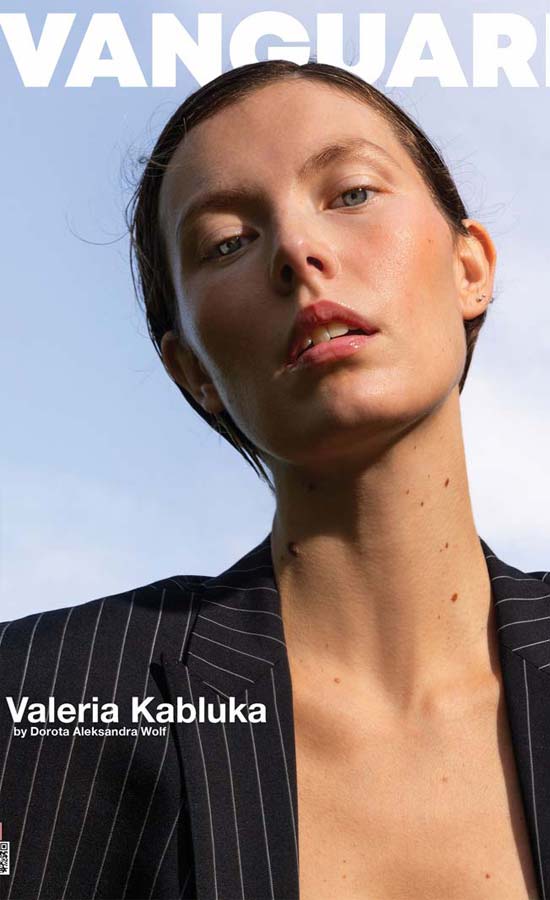 Valeria Kabluka<br /><span class="model-data-overview">EU 180cm | US 5′ 11“</span>