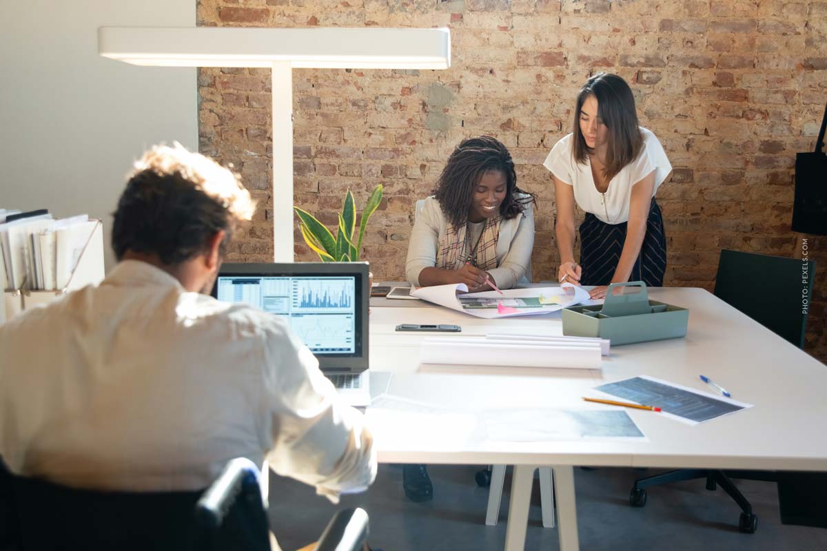 online-marketing-agentur-agency-werbung-ads-seo-sea-display-native-reach-traffic