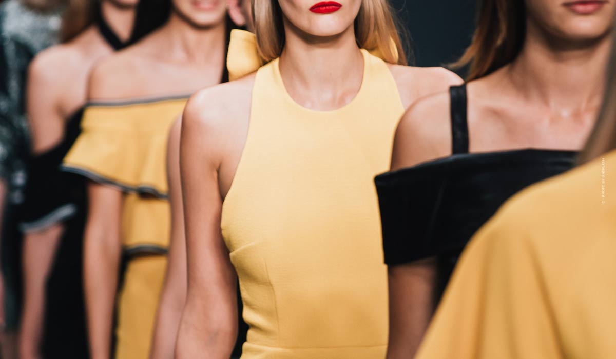New York Fashion Week: Spring/Summer 2021 - The Best Shows & Designers Versacec-haute-couture-ready-to-wear-runway-fashion-commercials-models-show